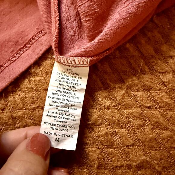 Perception Concept Size M‎ Crochet Embellished Tank Top - Picture 3 of 3